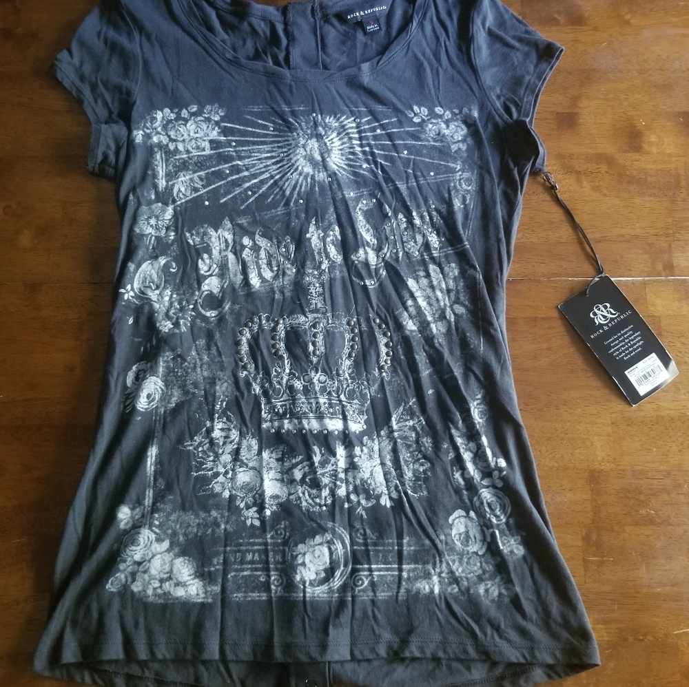 ⚜️SOLD⚜️ Rock & Republic Tee Shirt